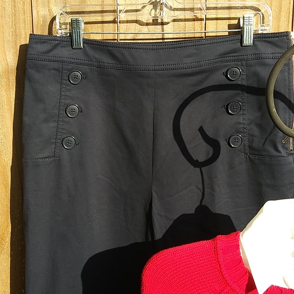 Tommy Hilfiger Pants - Picture 2 of 9